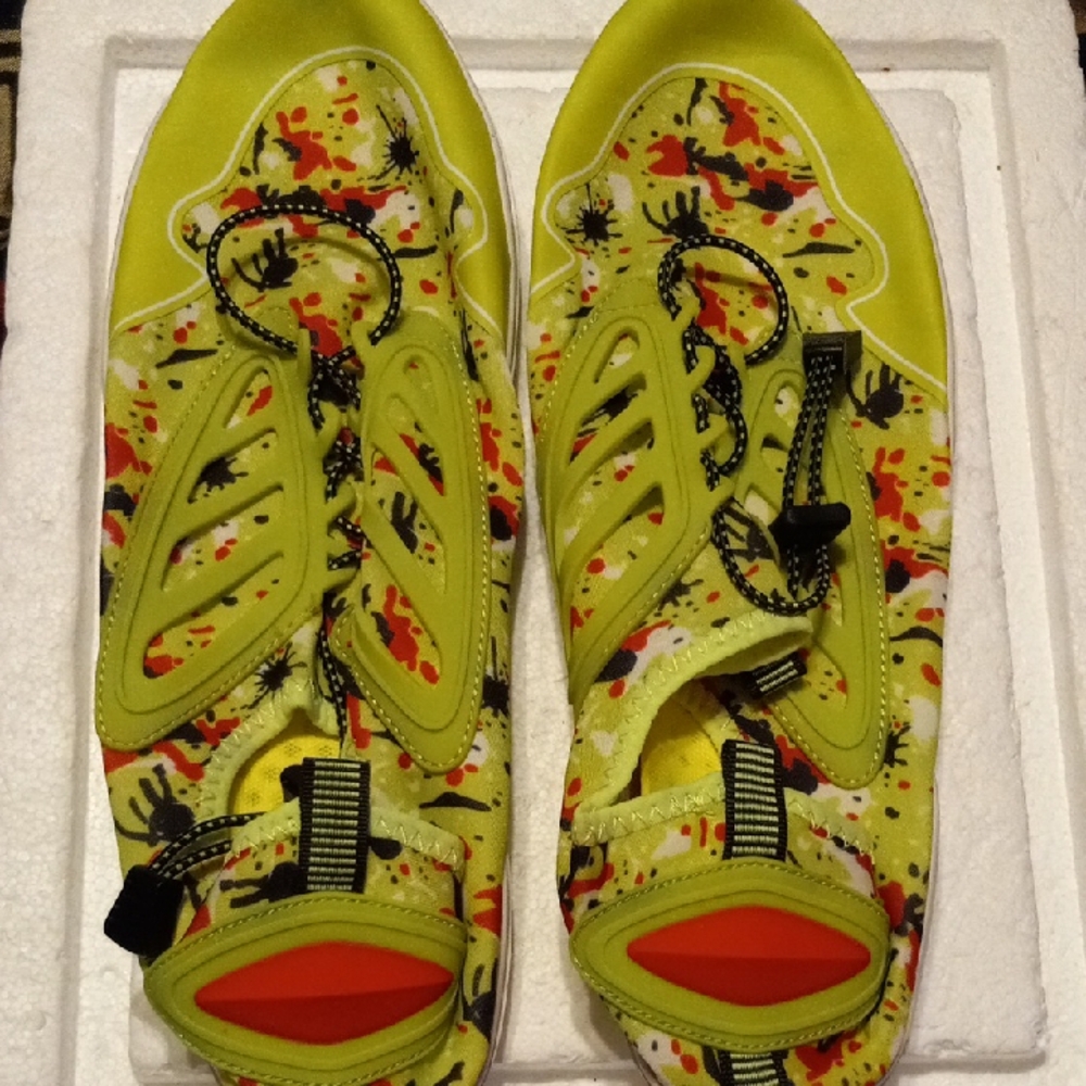 Vivay tiamou vibrant Water Shoes with Abstract Design sport olive/ yellow sz 47